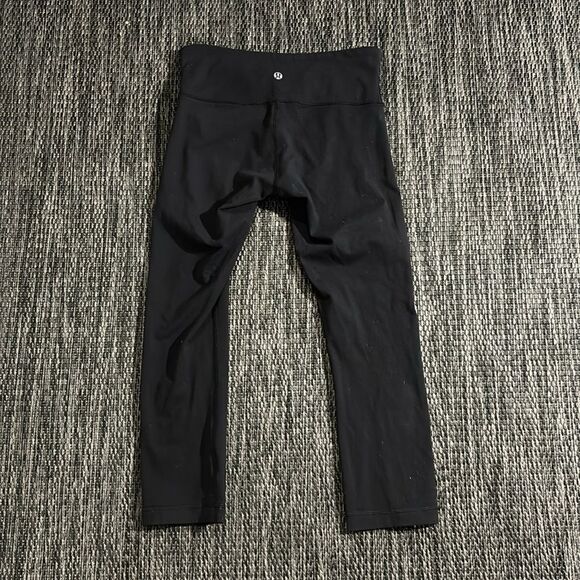 Lululemon black wunder under crop leggings - Picture 2 of 5